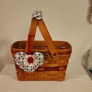 Longaberger Season's Greetings Basket